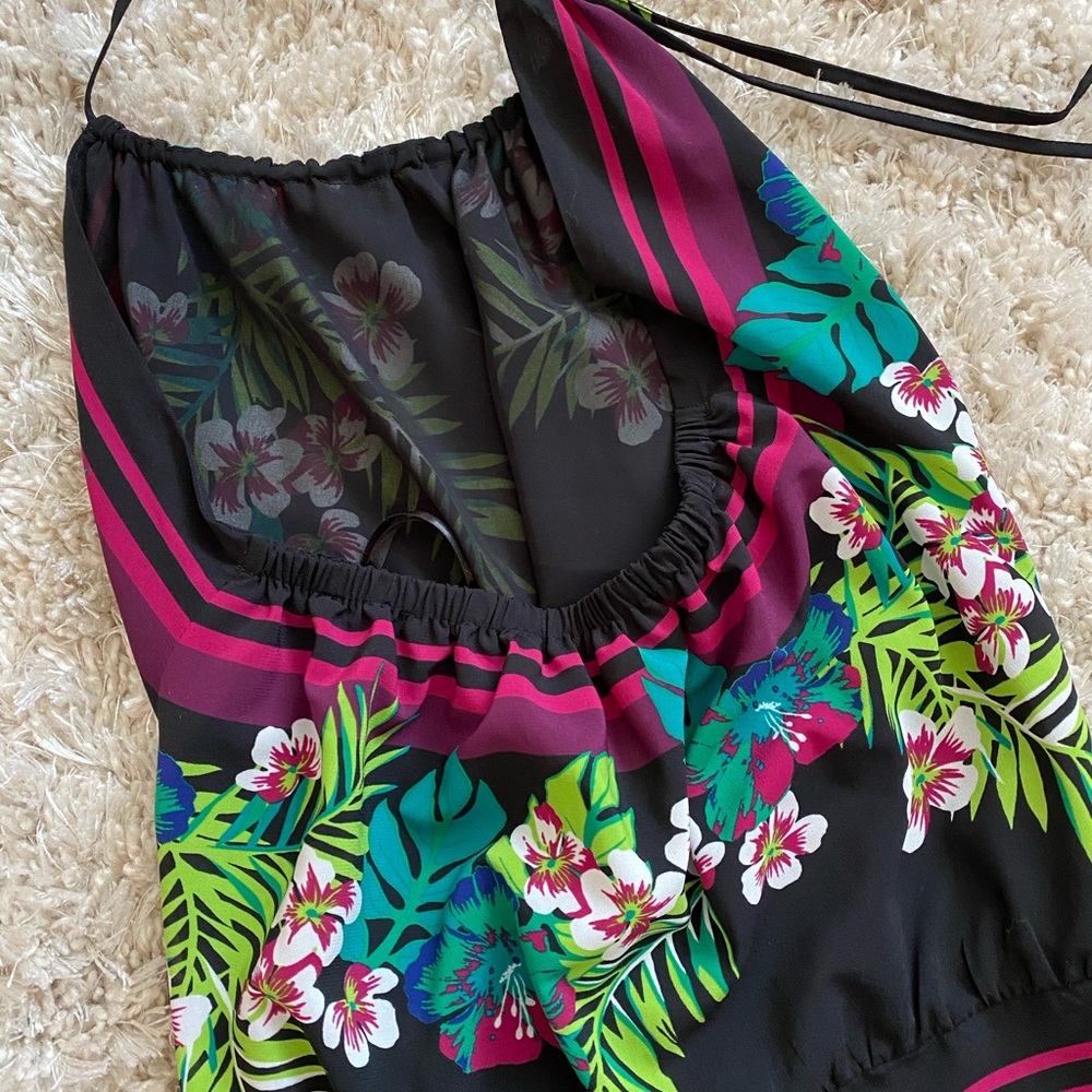 Summer Top ✨ - Picture 4 of 7